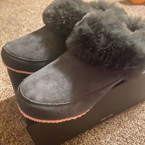 BRAND NEW NEVER WORN Sorel Coffee Run Slippers size 8